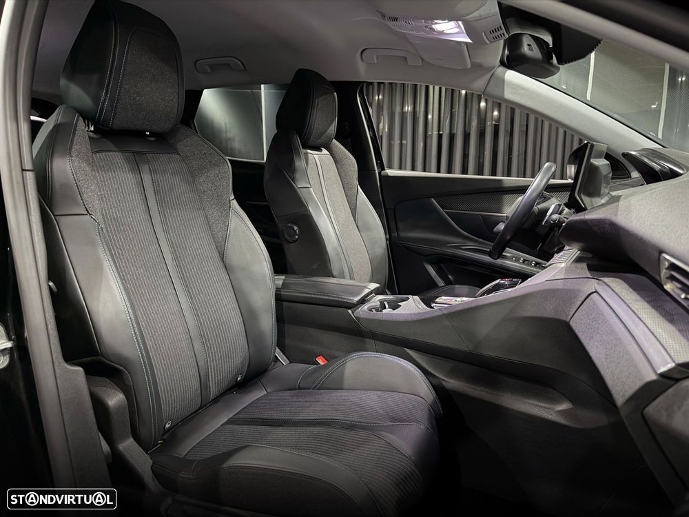 Peugeot 3008 1.2 PureTech Allure EAT8 - 33