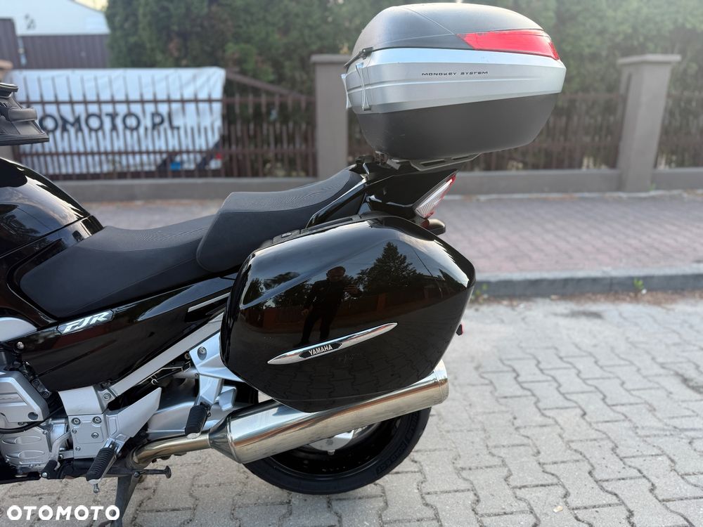 Yamaha FJR - 18