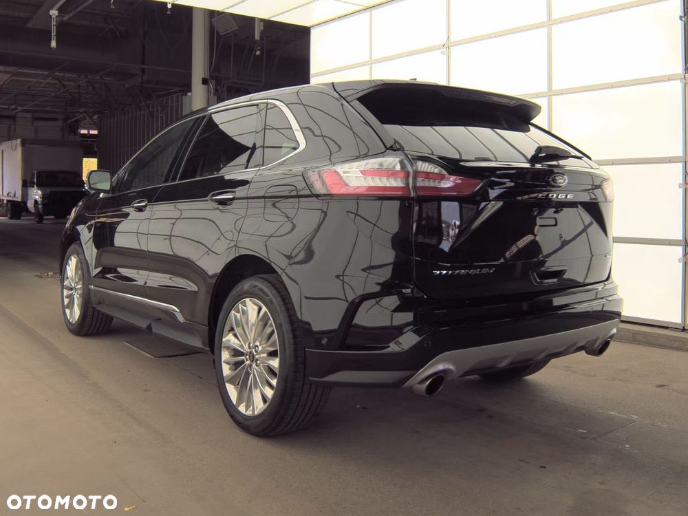 Ford Edge - 3