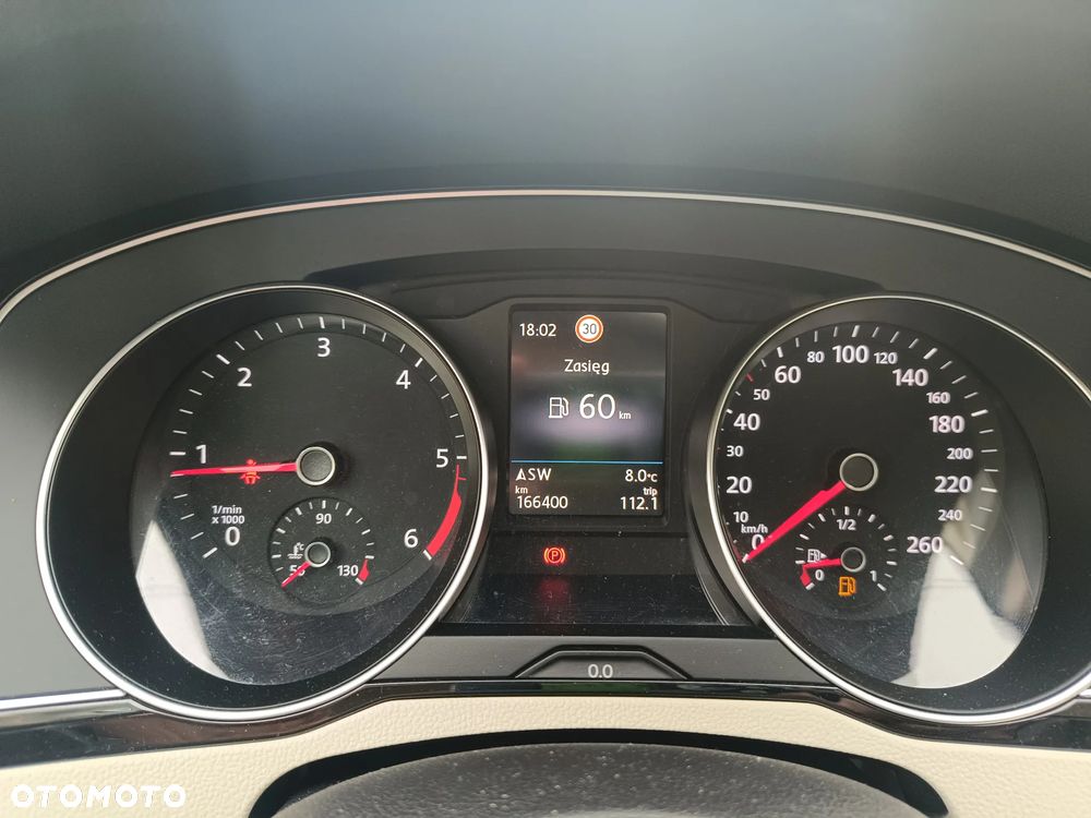Volkswagen Passat Variant 2.0 TDI BMT Comfortline - 32