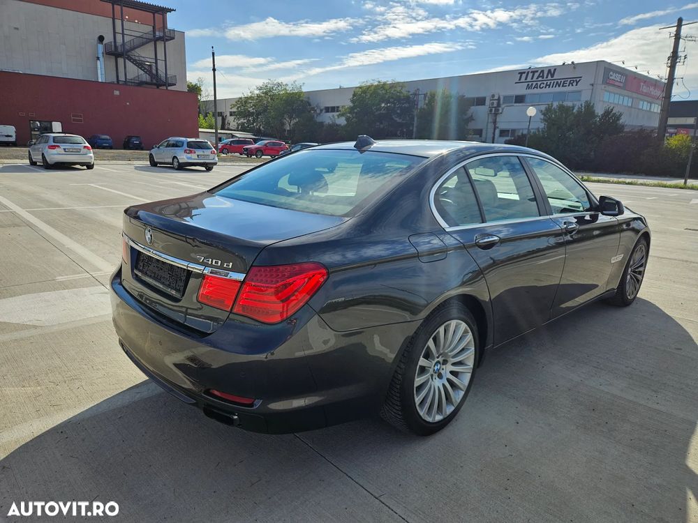 BMW Seria 7 740d xDrive Aut. - 7