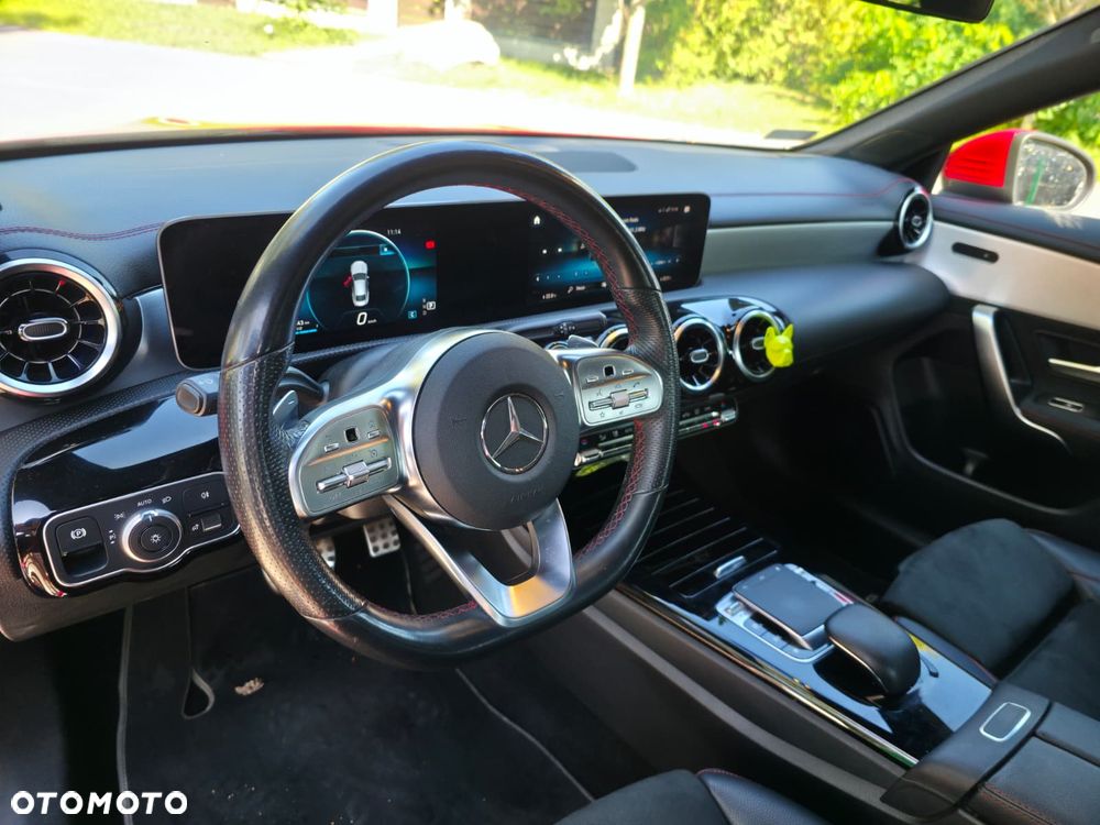 Mercedes-Benz CLA 200 AMG Line 7G-DCT - 16