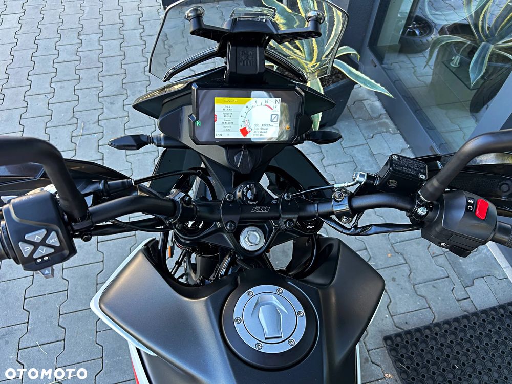 KTM Adventure 390 - 8