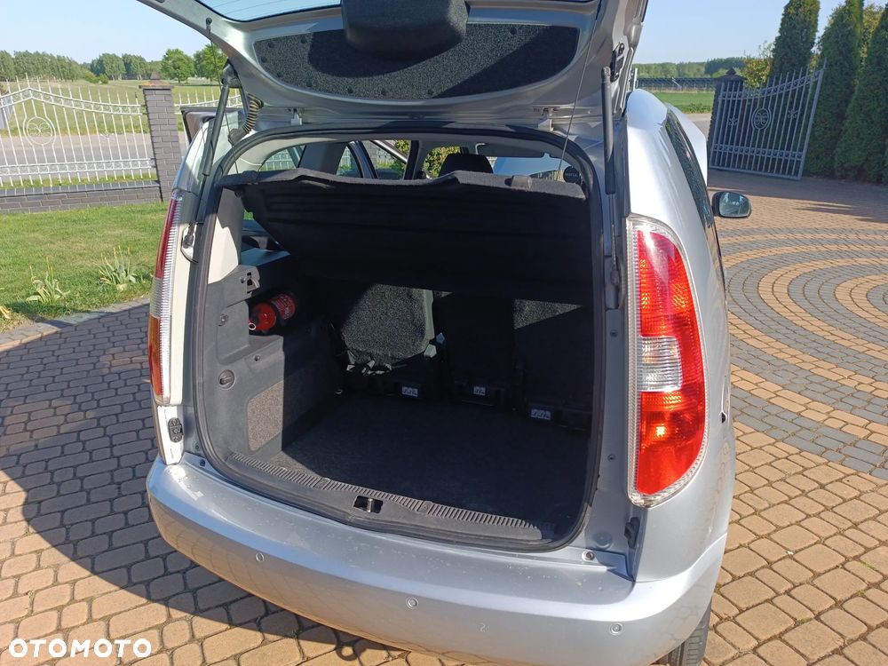 Skoda Roomster 1.4 16V Comfort - 12