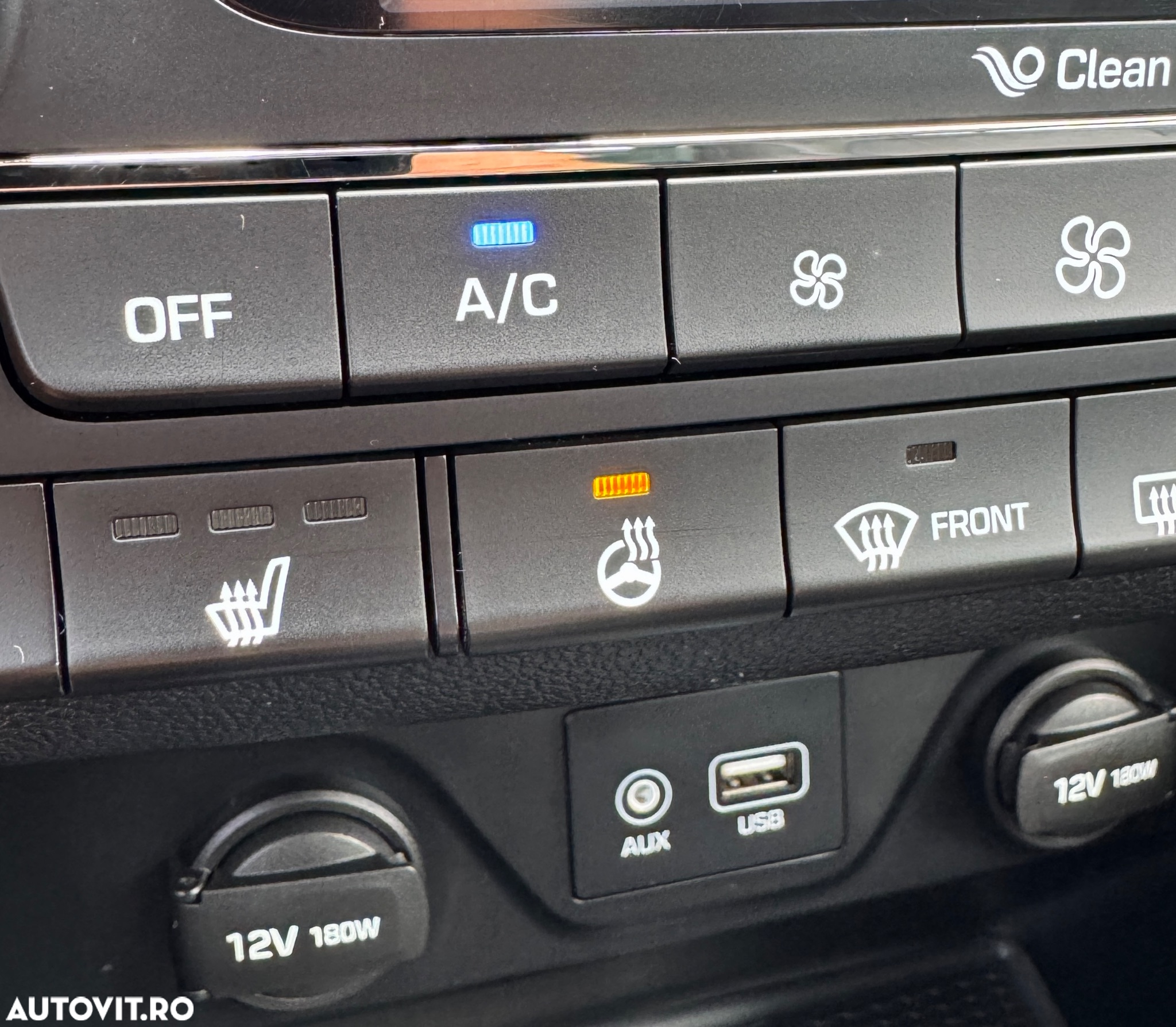 Hyundai Tucson 2.0 CRDI 4WD 6AT Premium+ - 25