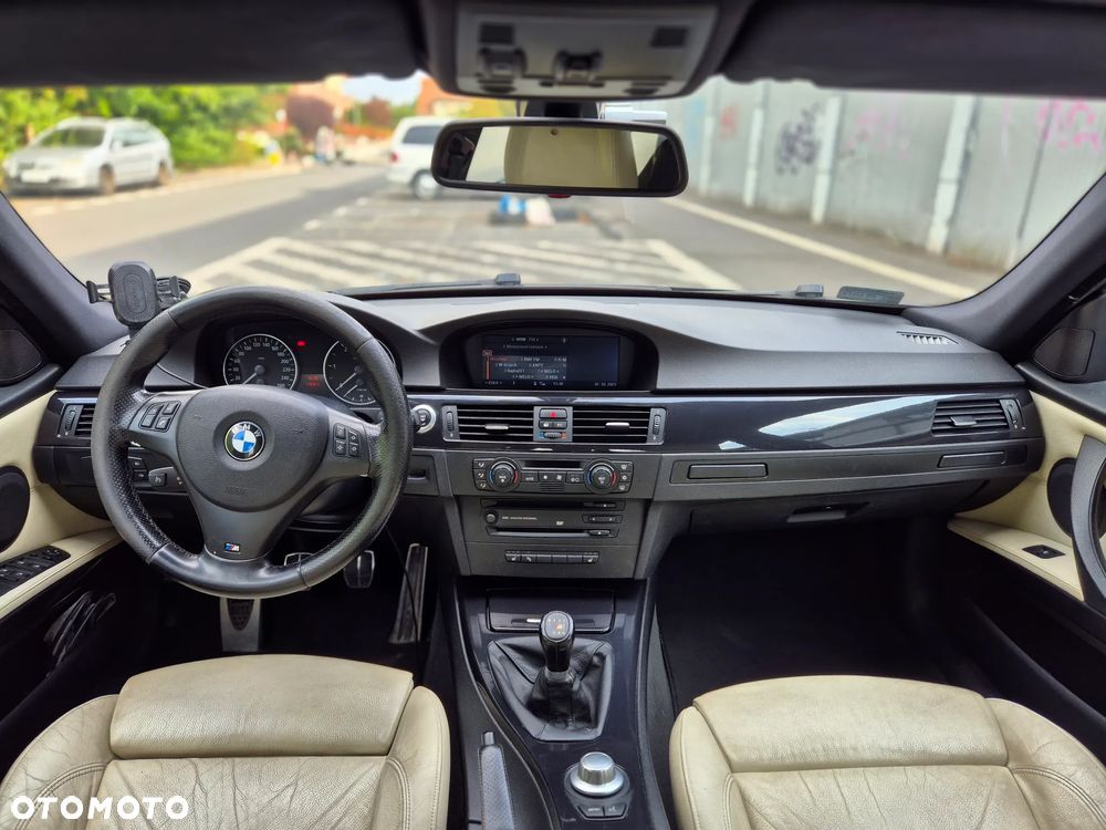 BMW Seria 3 320d - 10