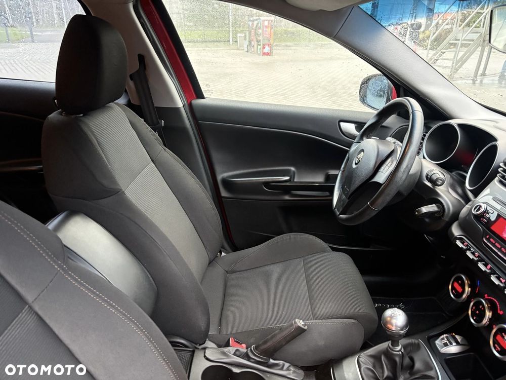 Alfa Romeo Giulietta 2.0 JTDM Distinctive - 16