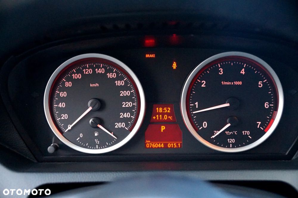 BMW Seria 6 650 i - 22