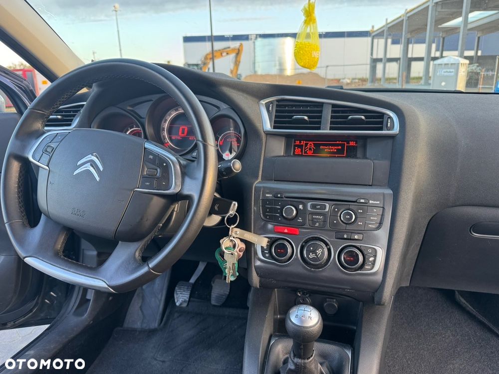 Citroën C4 VTi 95 Attraction - 11