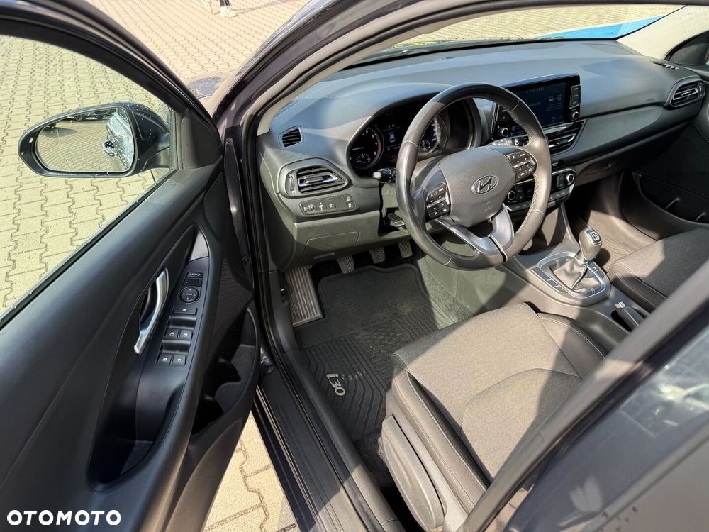 Hyundai i30 1.5 DPI Comfort - 9