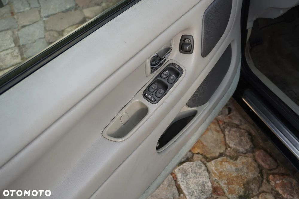 Volvo C70 - 4