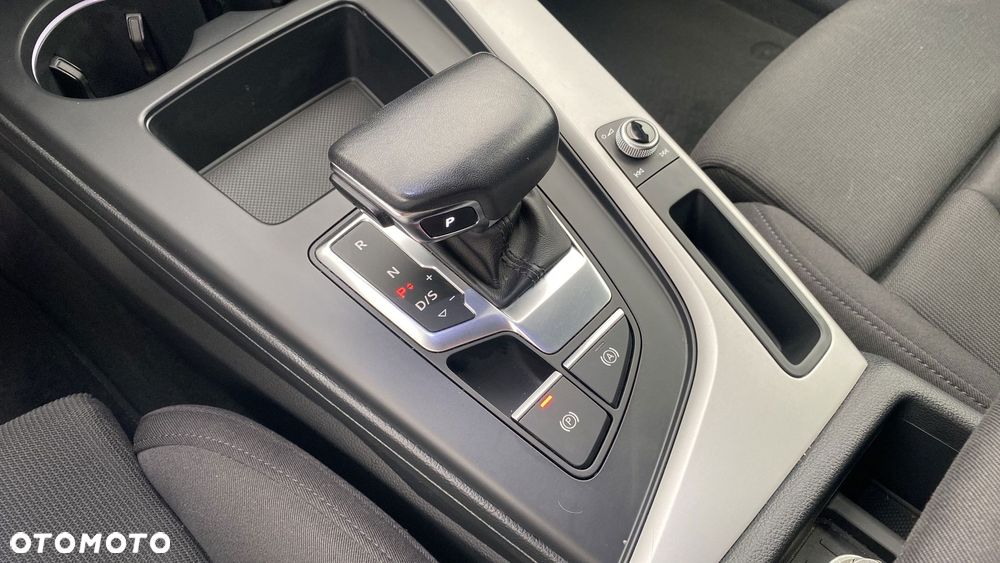 Audi A4 Avant 35 TFSI mHEV Advanced S tronic - 19