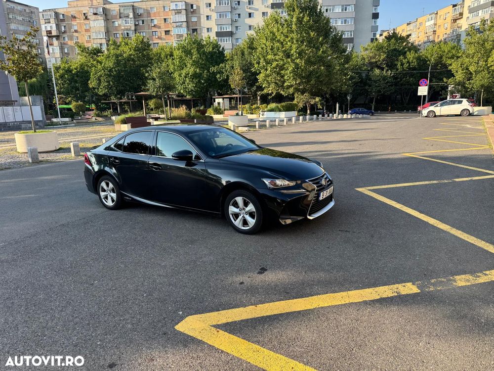 Lexus Seria IS - 2
