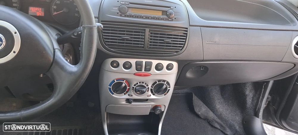 Fiat Punto 70 JTD Multijet Active - 11