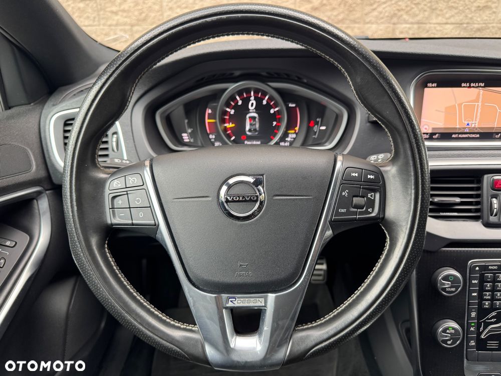 Volvo V40 T3 Drive-E R-Design Momentum - 14