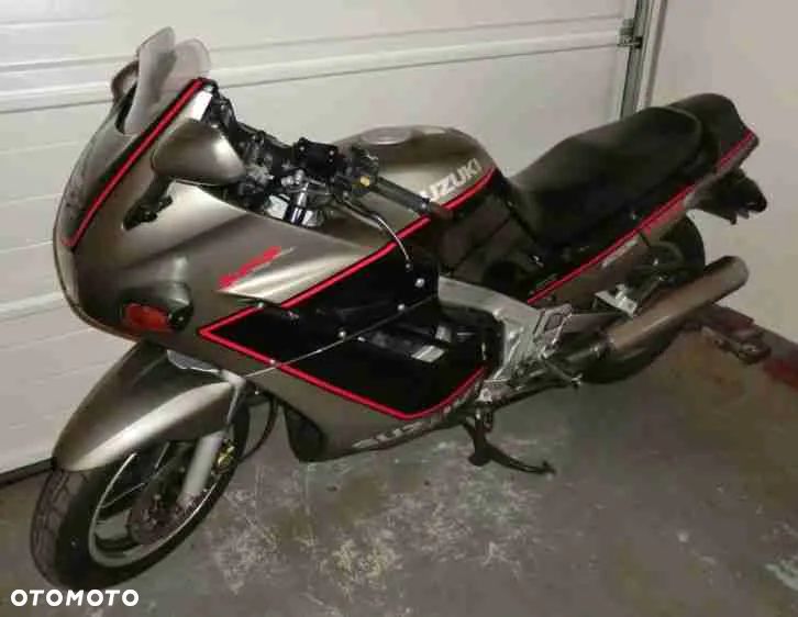 Suzuki GSX 1100 F Cały na części silnik lagi lampa czasza tarcze felga licznik - 1