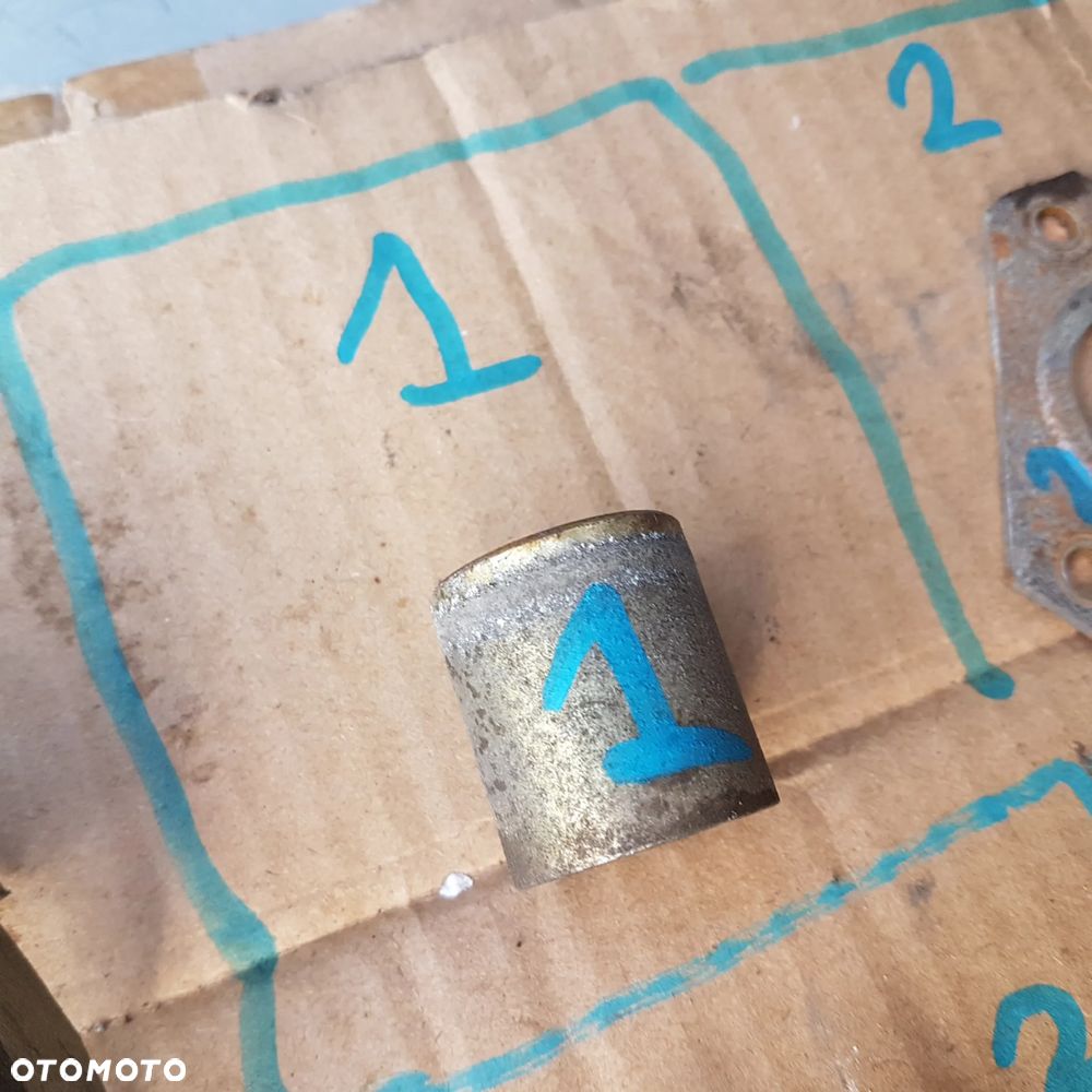 obudowa korpus mocowanie cewka diody wirnik szczotki z alternator fiat 126p maluch st fl el - 32