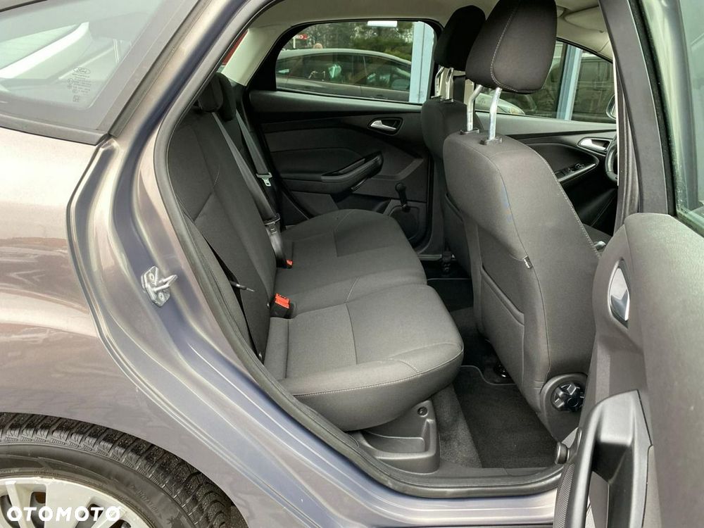 Ford Focus 1.0 EcoBoost Hybrid ACTIVE - 9