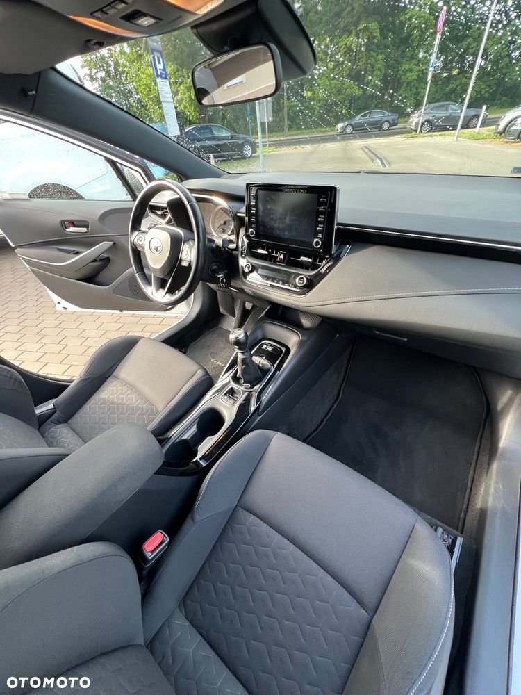 Toyota Corolla - 11