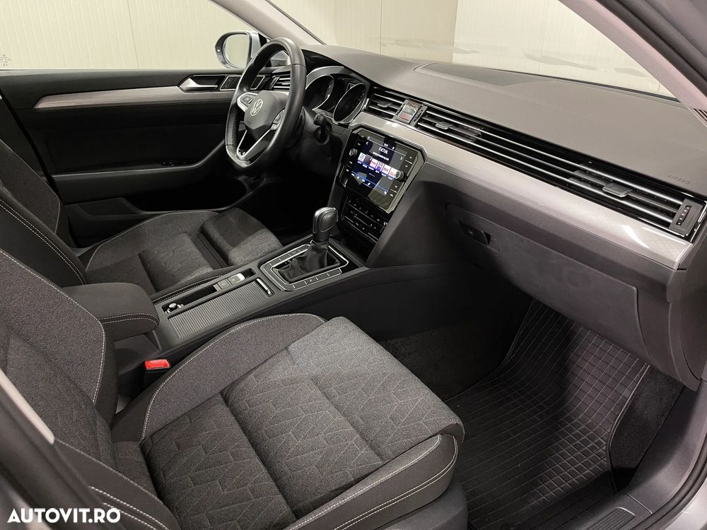 Volkswagen Passat 2.0 TDI DSG Comfortline - 11