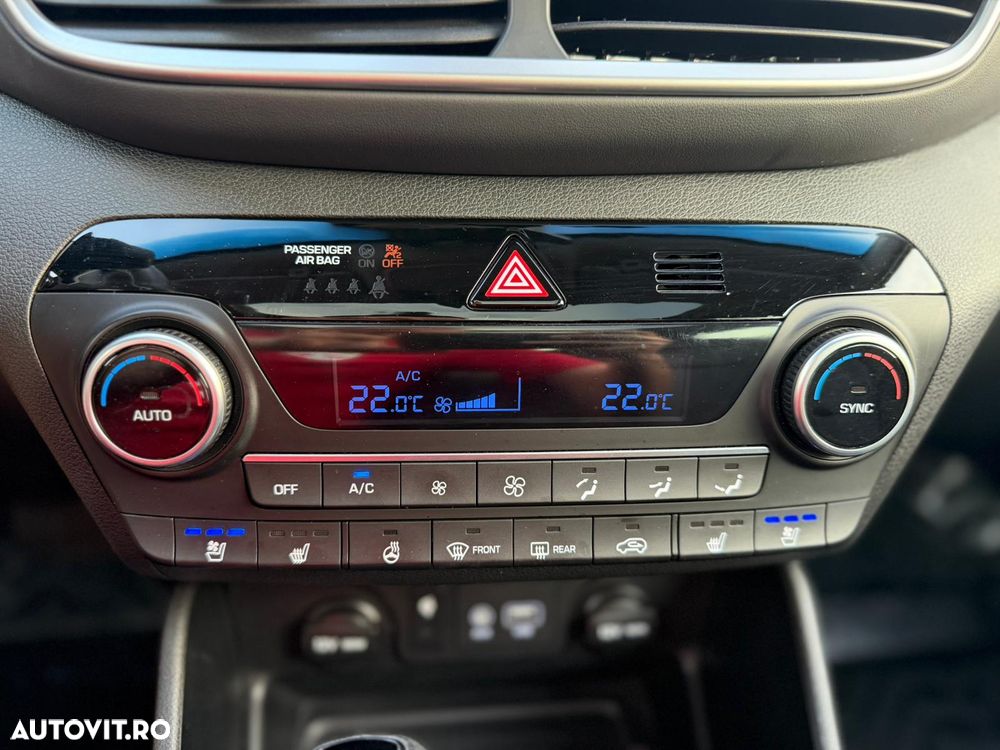 Hyundai Tucson 2.0 CRDI 4WD Automatik Premium - 23