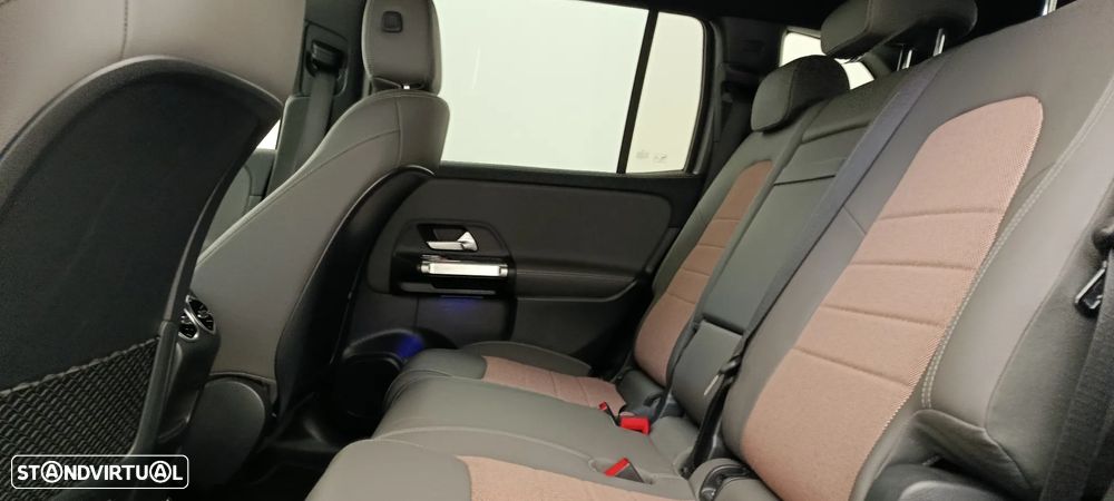 Mercedes-Benz EQB 250 Electric Art - 29
