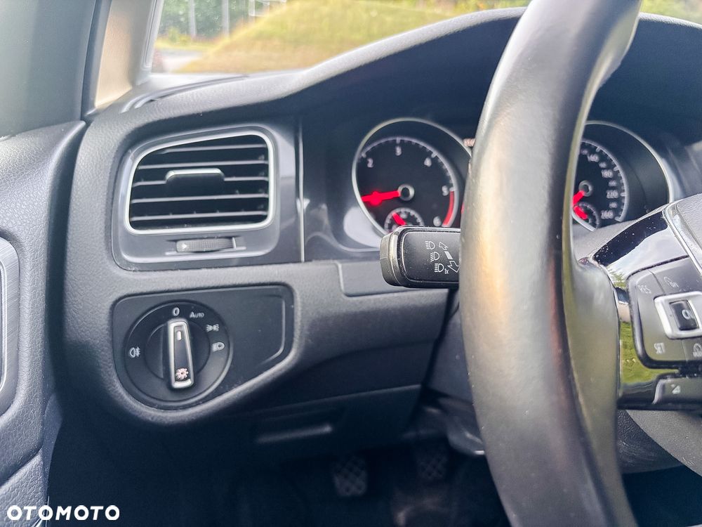 Volkswagen Golf 1.6 TDI BMT Comfortline - 12