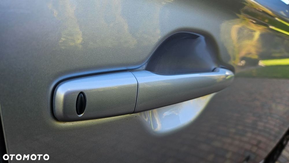 Mitsubishi Outlander - 26