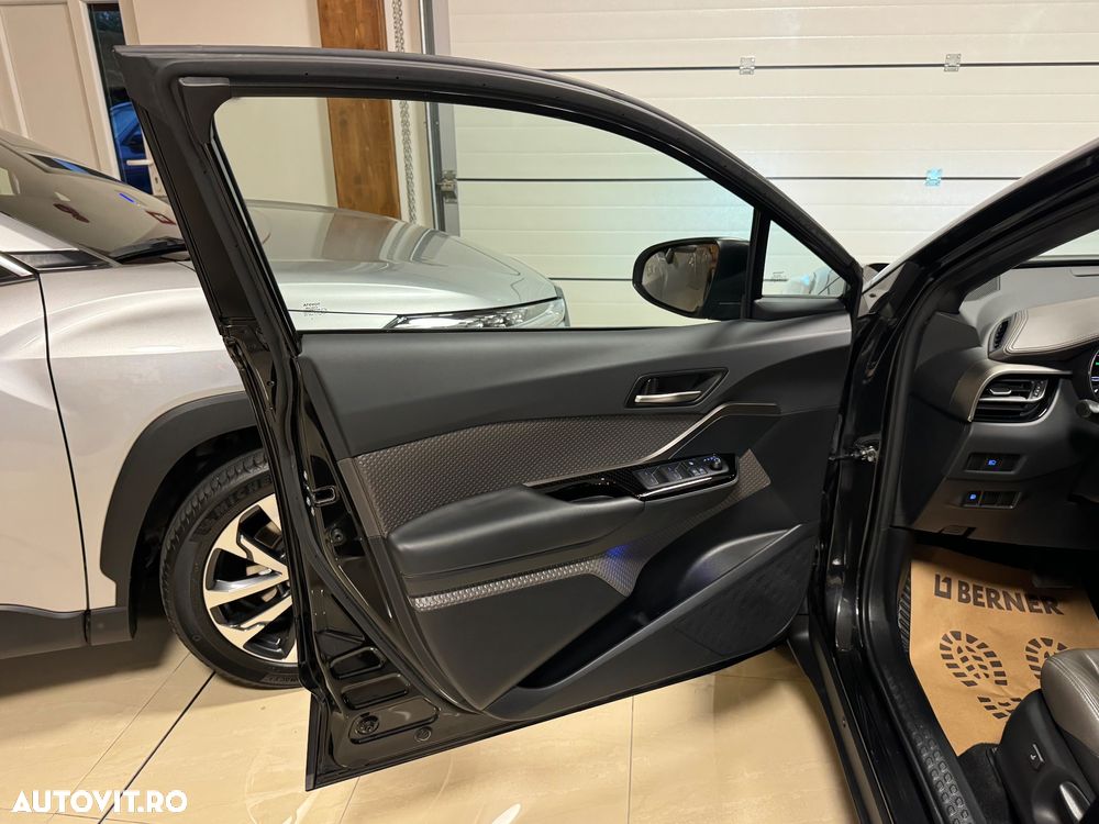 Toyota C-HR Hybrid Team Deutschland - 35