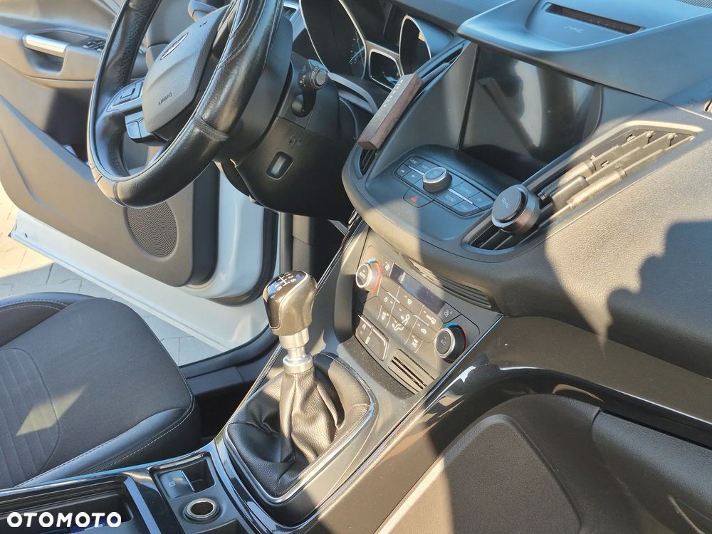 Ford Kuga 2.0 TDCi AWD Titanium - 9