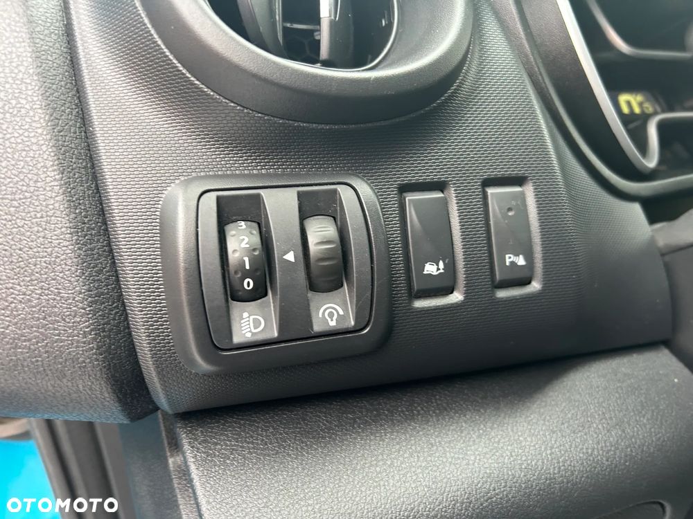 Renault Trafic - 13
