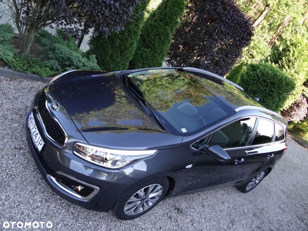 Kia Ceed 1.4 CVVT Dream-Team Edition - 6