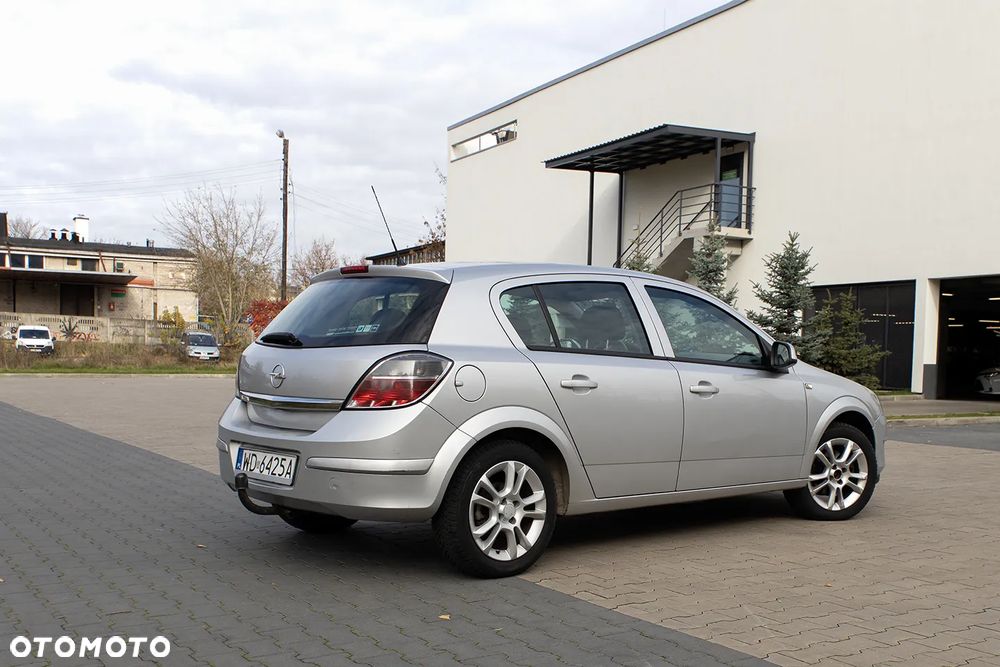 Opel Astra 1.4 - 4