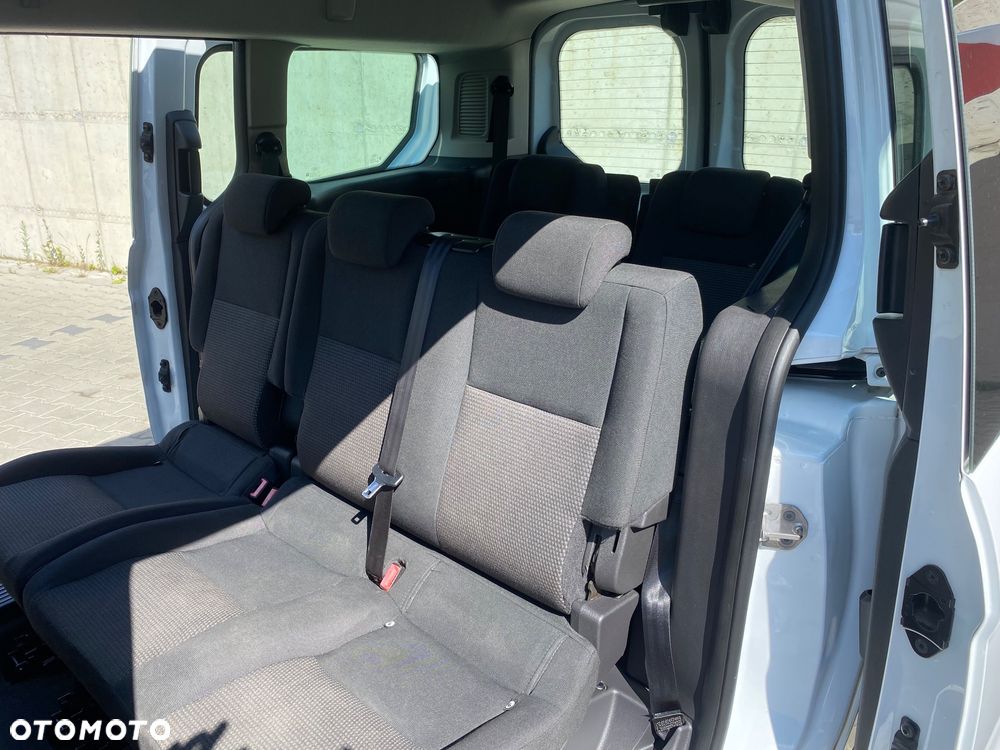 Ford Tourneo Connect 1.5 TDCi Ambiente - 6
