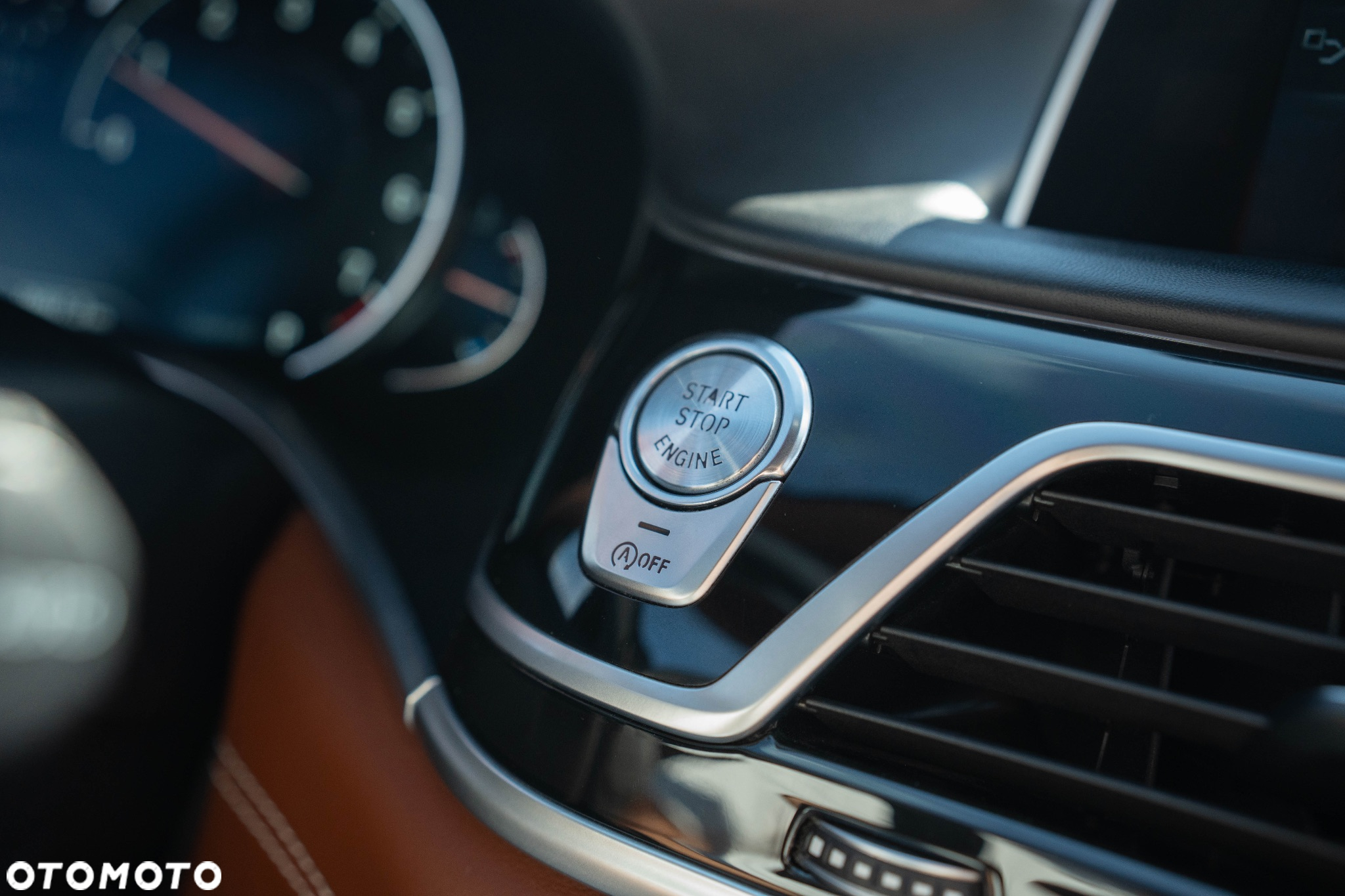 BMW Seria 7 750Li xDrive - 10
