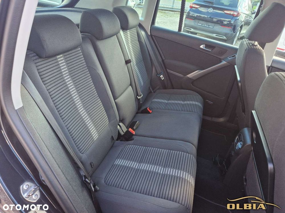Volkswagen Tiguan - 16