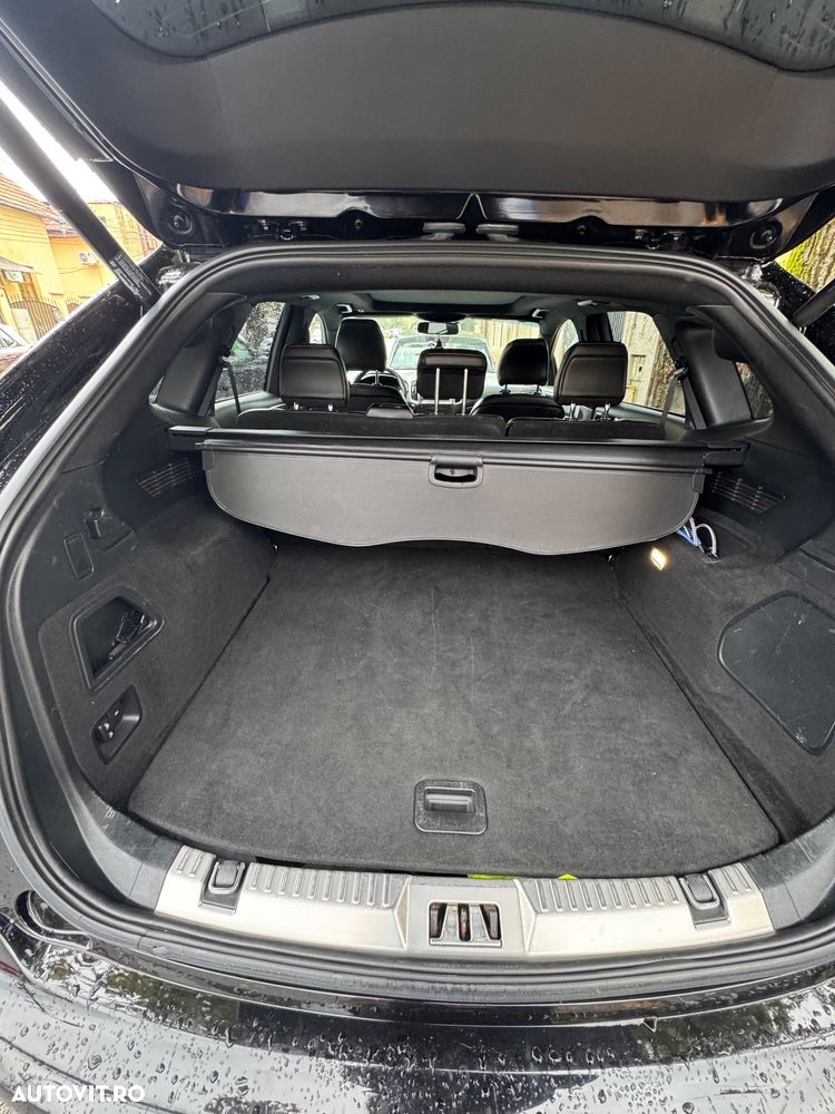 Ford Edge - 8