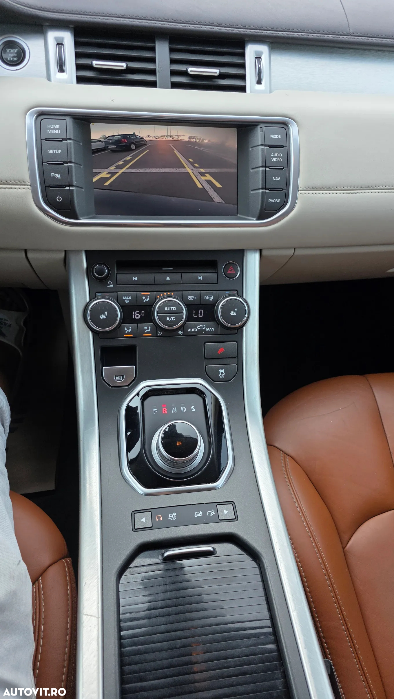 Land Rover Range Rover Evoque - 25