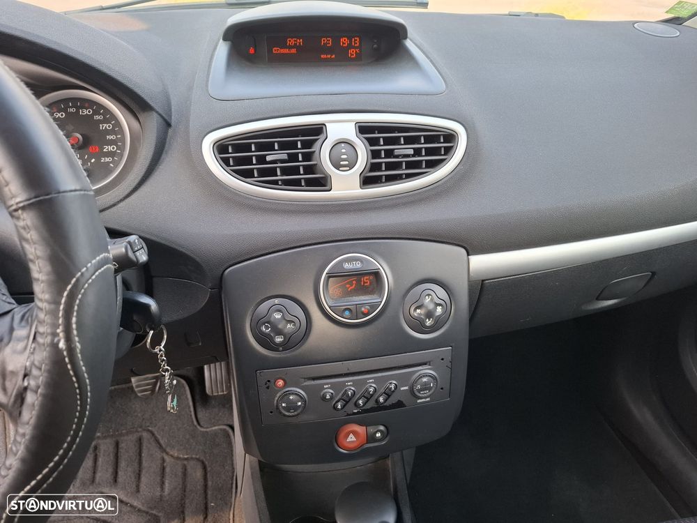 Renault Clio 1.2 16V Dynamique - 9