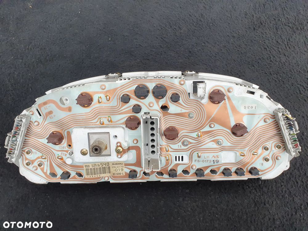 SUBARU IMPREZA I LICZNIK ZEGARY PRĘDKOŚCIOMIERZ 85012FA540 FS-0173-019 - 2