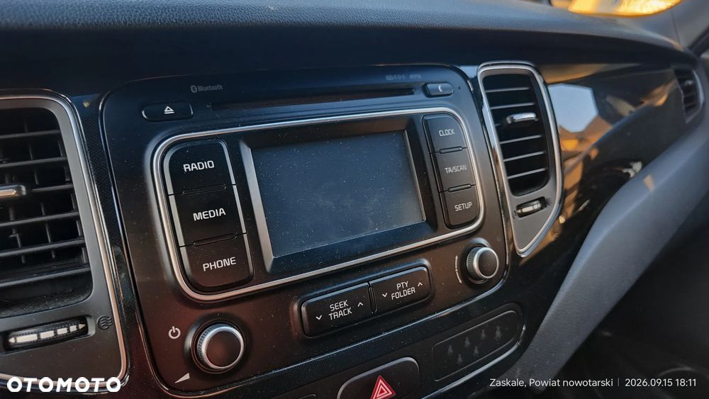 Kia Carens 1.6 GDI L 7os EU6 - 12