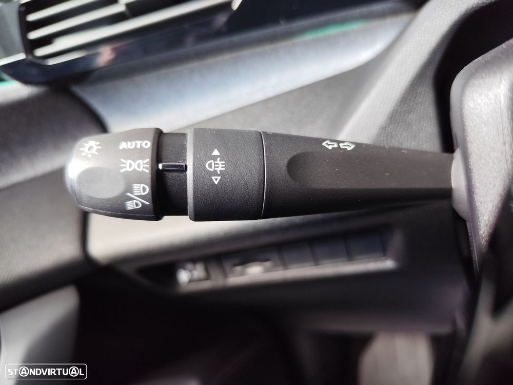 Peugeot 308 1.2 PureTech Allure EAT8 - 12