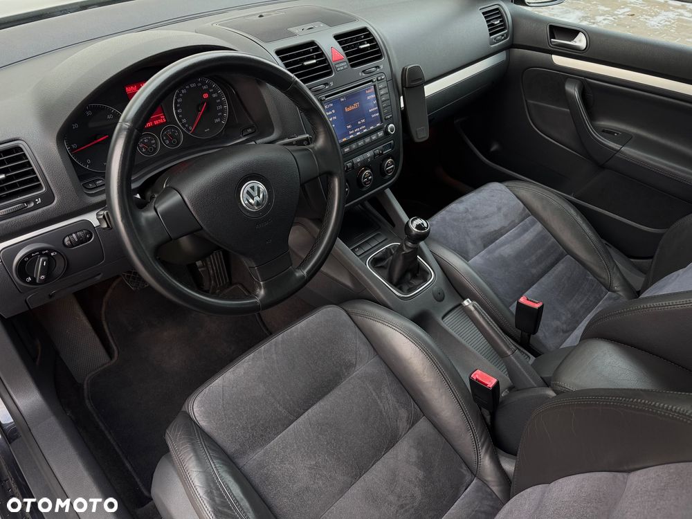 Volkswagen Golf 2.0 TDI DPF 4Motion Trendline - 13
