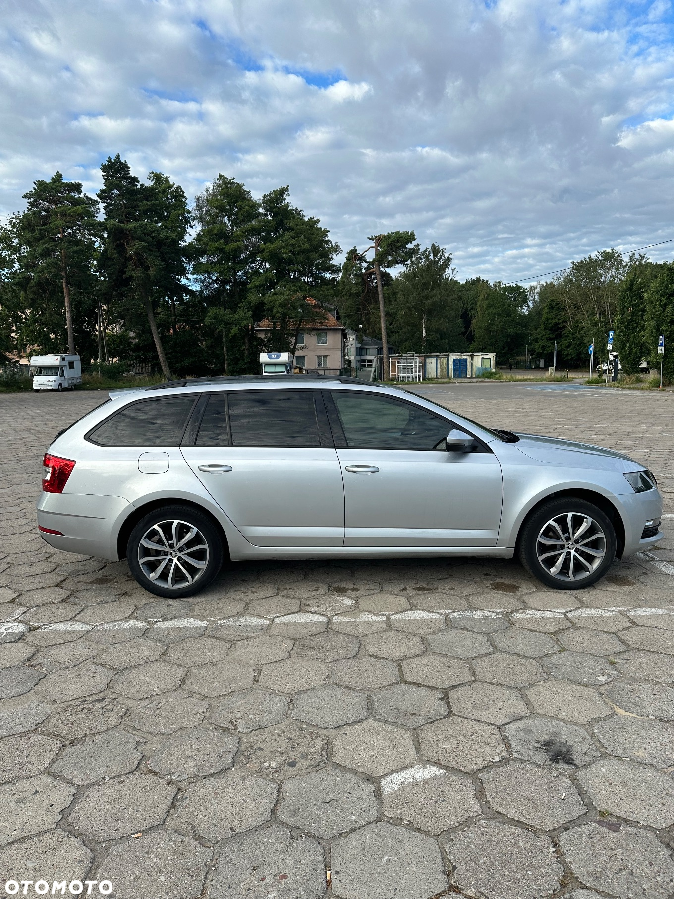 Skoda Octavia 2.0 TDI 4x4 Ambition DSG - 9