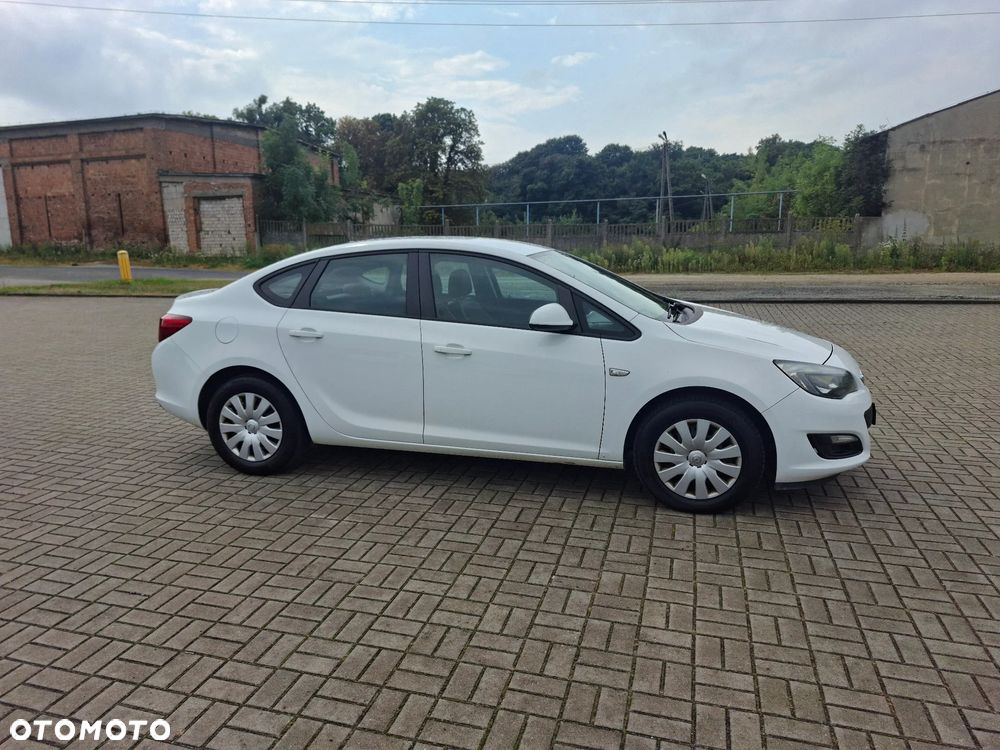 Opel Astra IV 1.6 CDTI S&S - 4