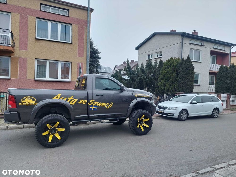 Dodge RAM - 7