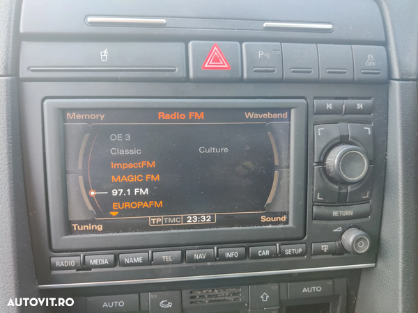 Navigatie originala Radio casetofon Sistem audio BOSE Seat Exeo 3R0035382A