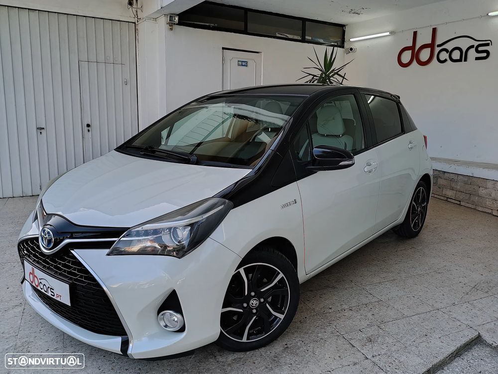 Toyota Yaris 1.5 HSD Comfort +P.Style+P.Techno — fotografia 6