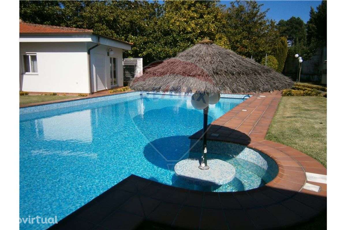 Moradia T7 para venda - Grande imagem: 2/21