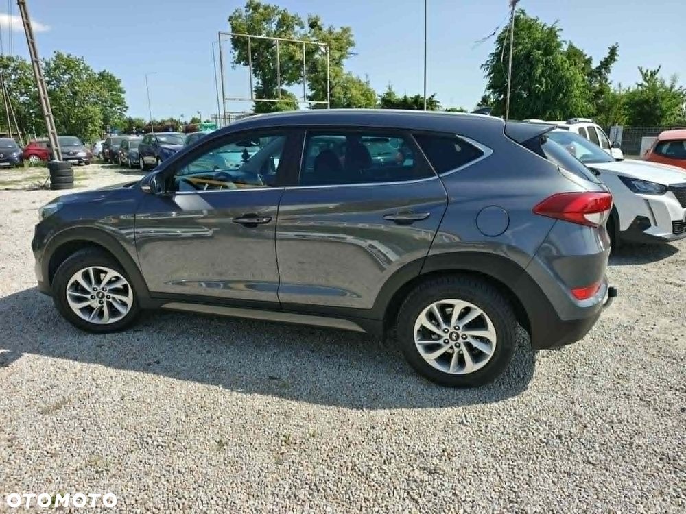 Hyundai Tucson blue 1.7 CRDi 2WD Classic - 8